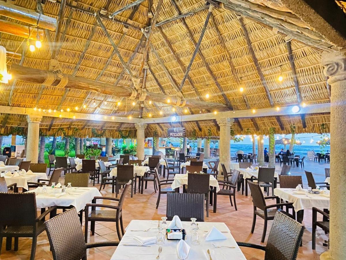 Hotel Tesoro Beach San Luis La Herradura ภายนอก รูปภาพ