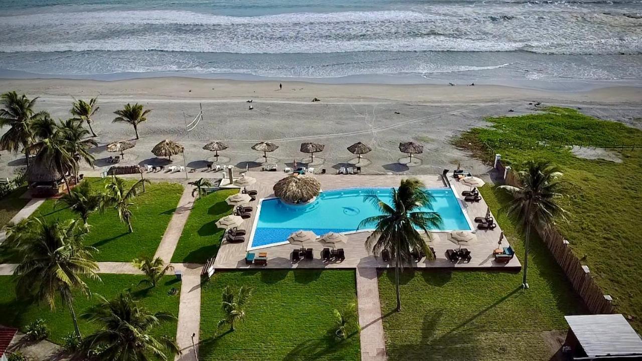 Hotel Tesoro Beach San Luis La Herradura ภายนอก รูปภาพ