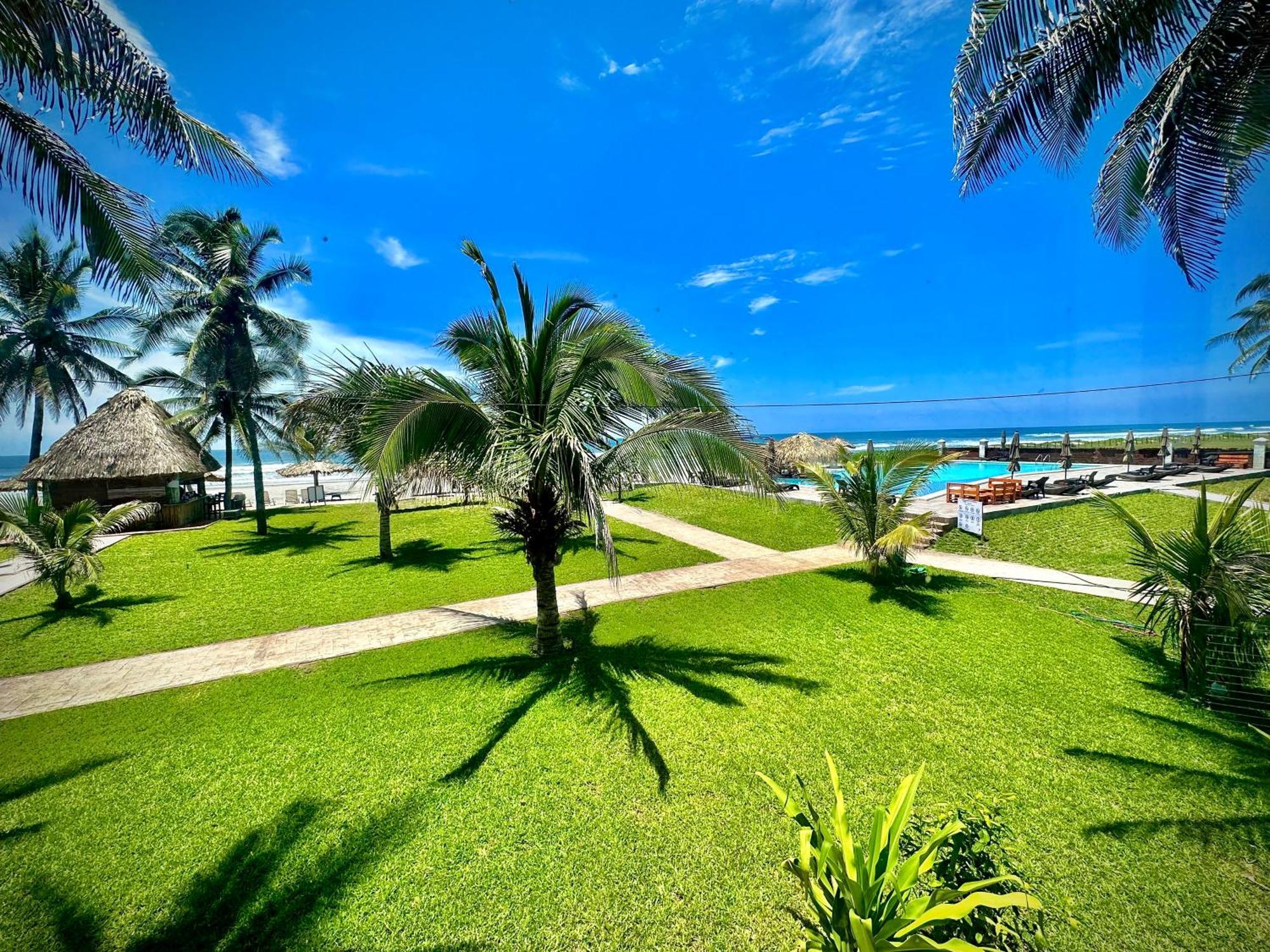 Hotel Tesoro Beach San Luis La Herradura ภายนอก รูปภาพ